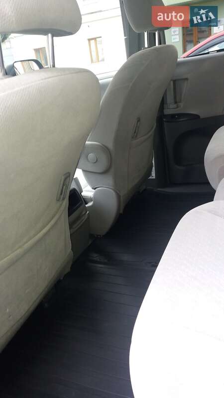 Минивэн Toyota Sienna 2017 в Киеве