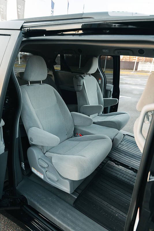 Минивэн Toyota Sienna 2018 в Киеве