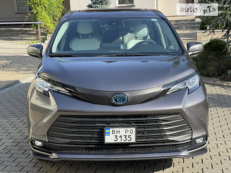 Мінівен Toyota Sienna 2020 в Одесі