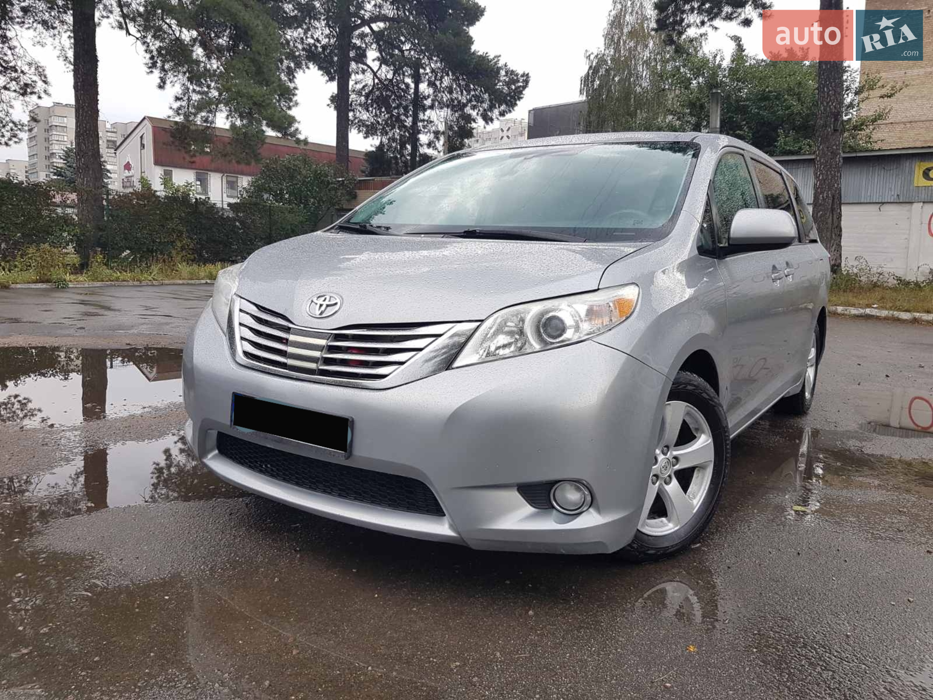 2015 Toyota Sienna - фото 1