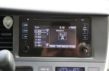 Toyota Sienna 2015
