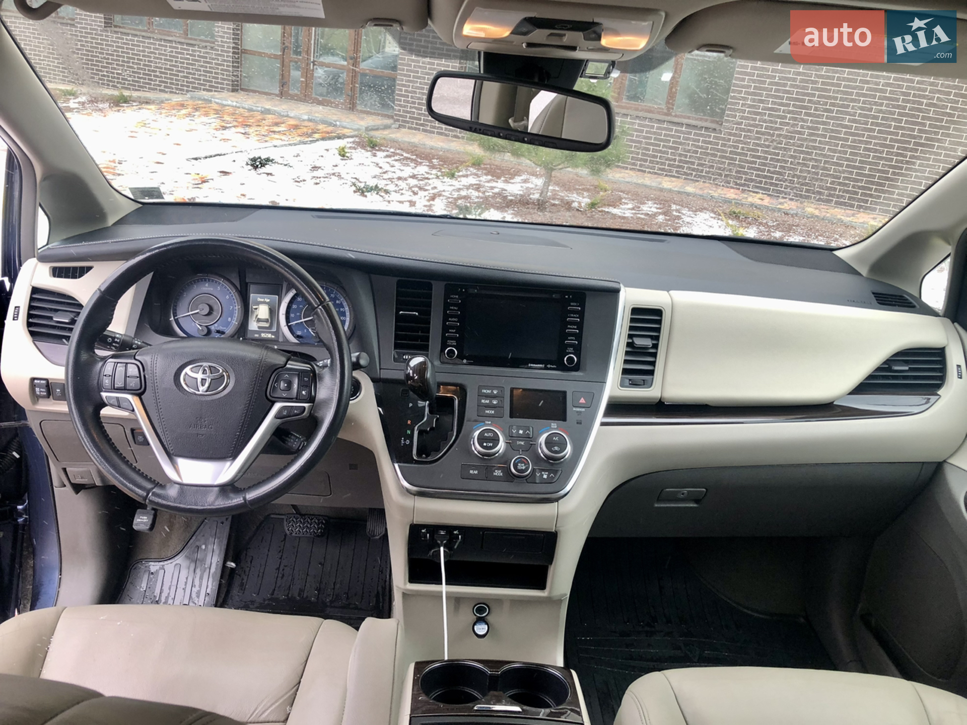 2019 Toyota Sienna - мініатюра 13