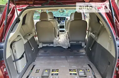 Toyota Sienna 2017