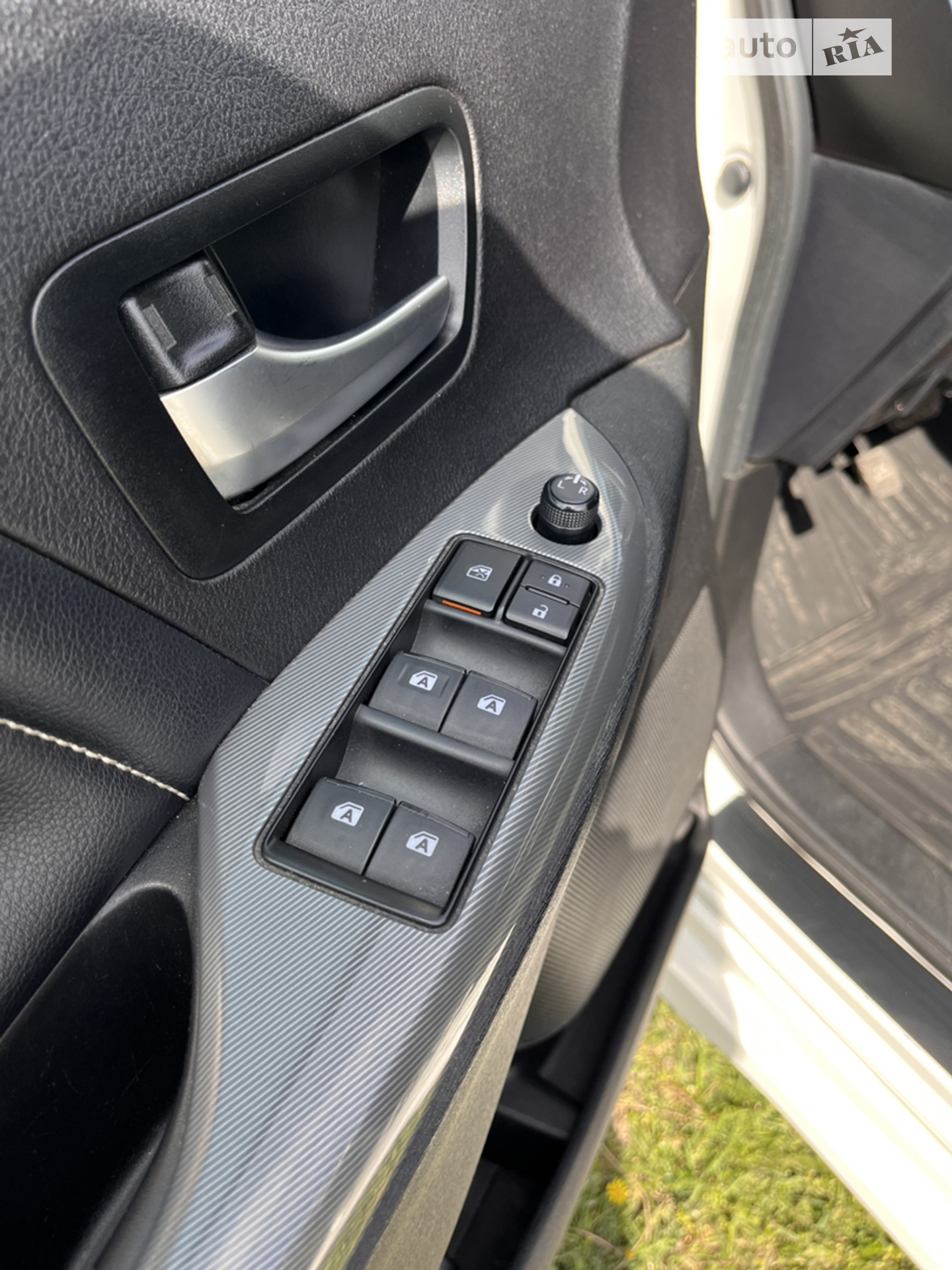 2016 Toyota Sienna - мініатюра 20