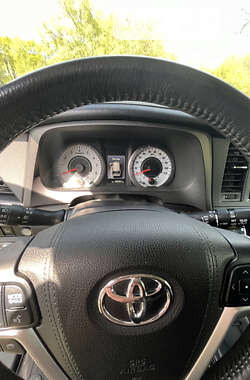 Мінівен Toyota Sienna 2016 в 
