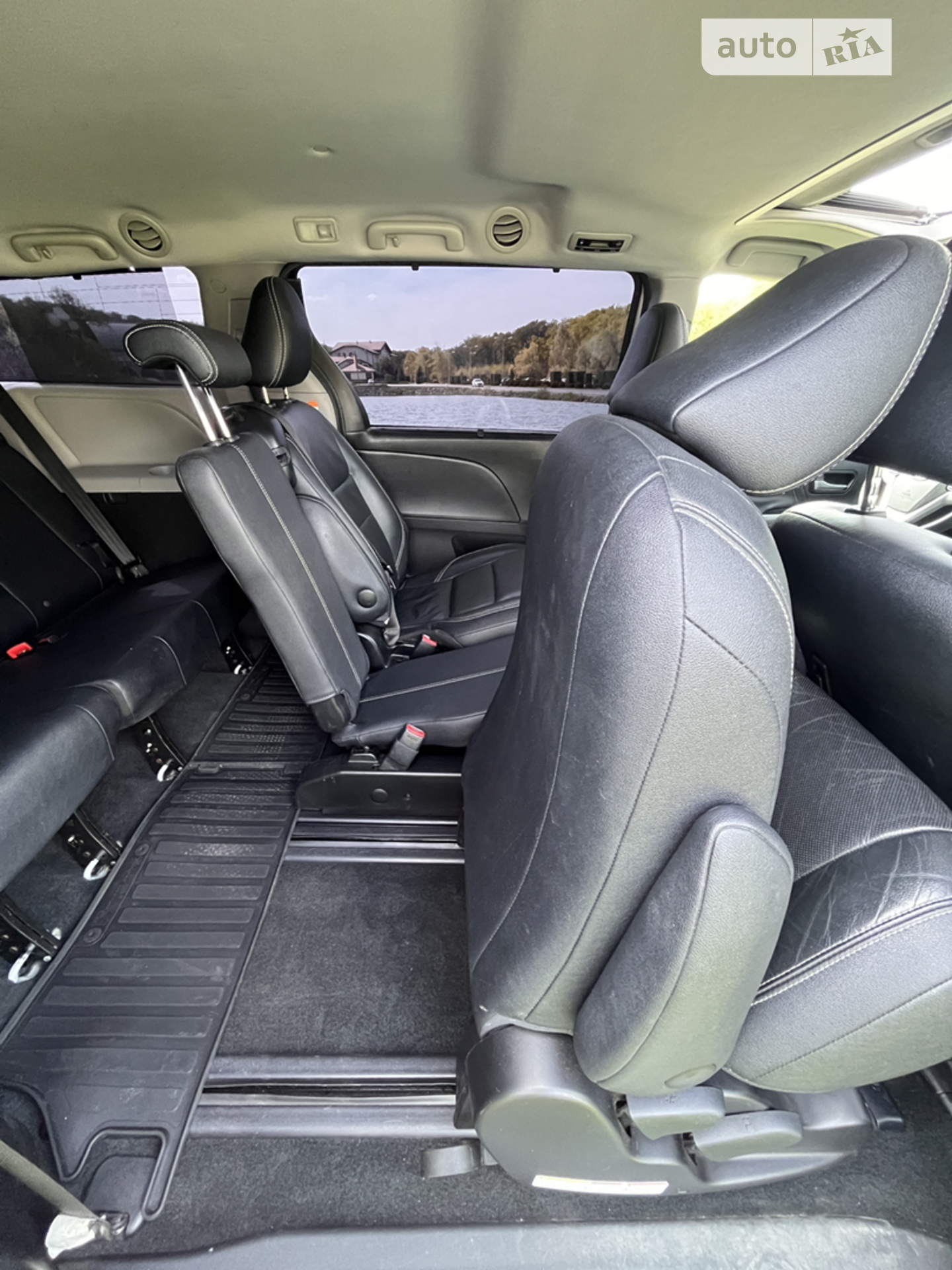 2016 Toyota Sienna - мініатюра 49