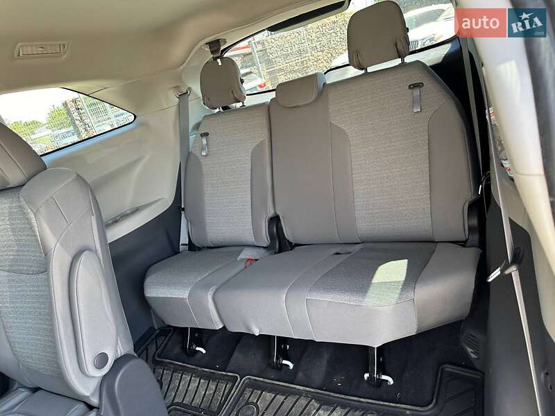 Минивэн Toyota Sienna 2021 в Одессе фото 16 Минивэн Toyota Sienna 2021 в Одессе