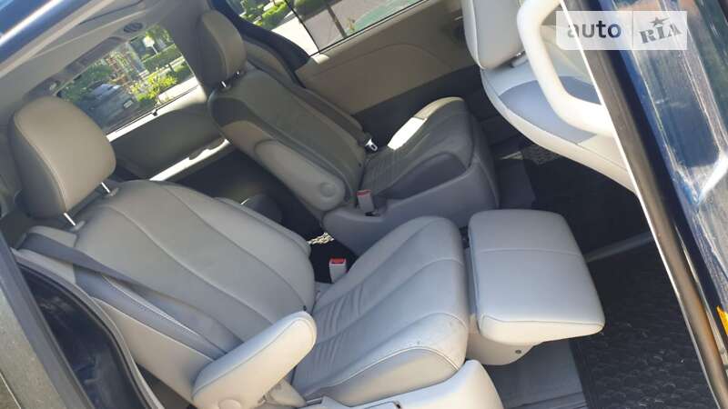 Минивэн Toyota Sienna 2012 в Львове фото 10 Минивэн Toyota Sienna 2012 в Львове