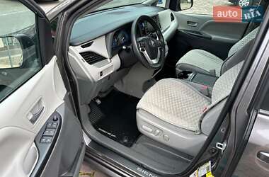 Минивэн Toyota Sienna 2019 в Ковеле