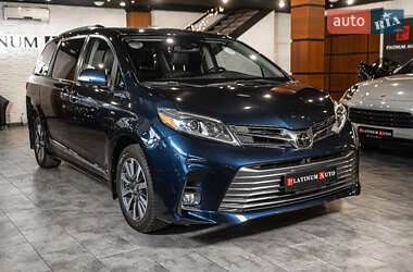 Toyota Sienna 2018