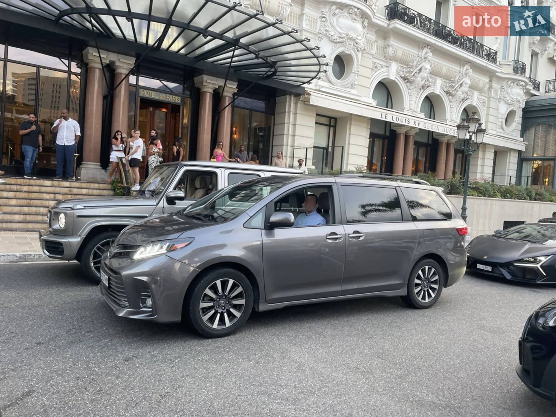 2019 Toyota Sienna - фото 1