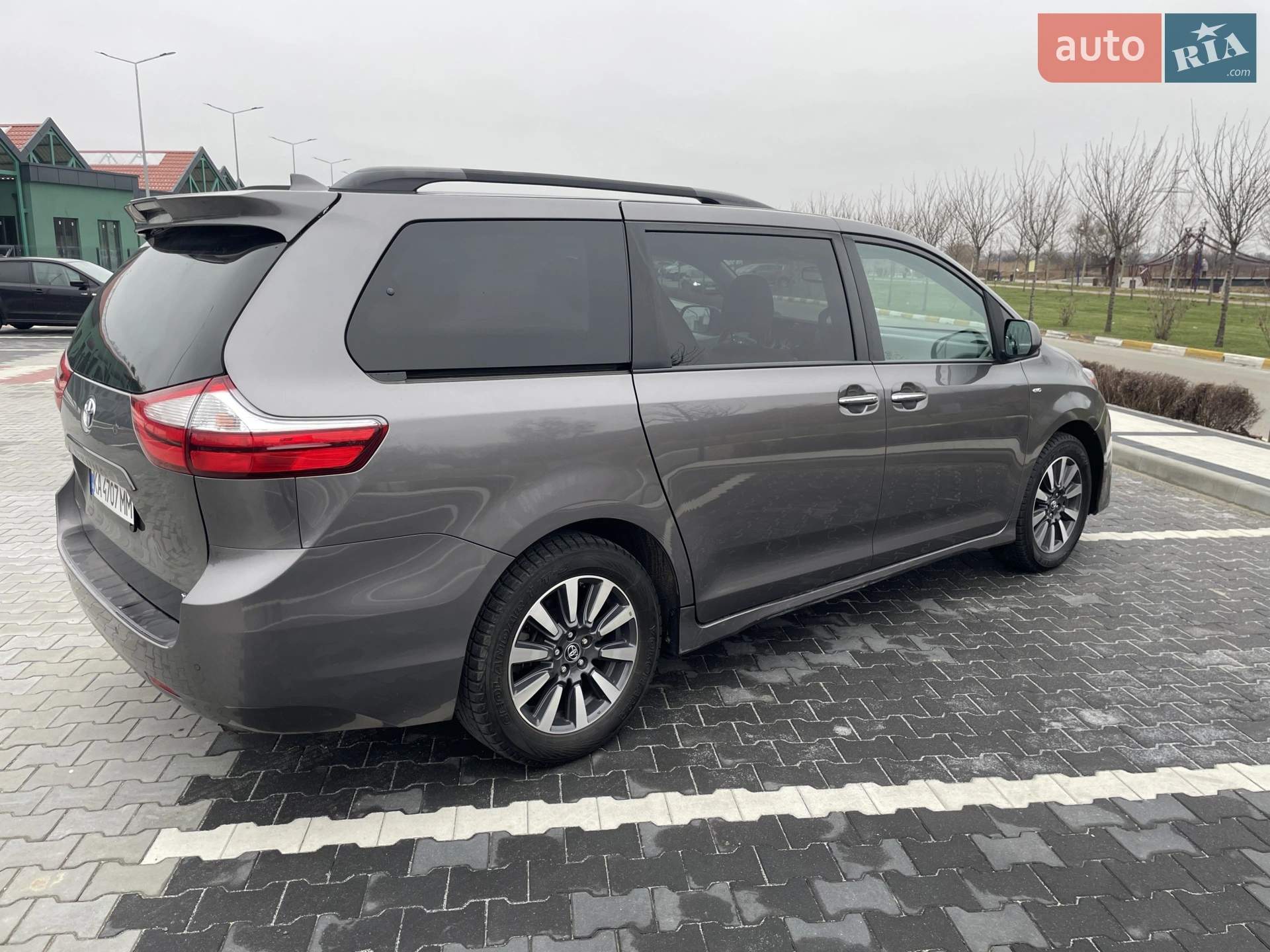 2019 Toyota Sienna - мініатюра 14