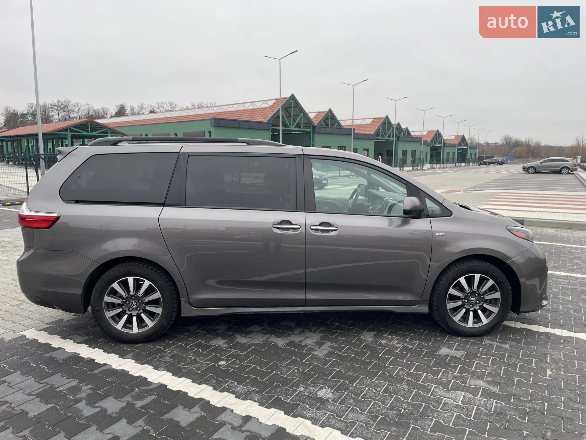 2019 Toyota Sienna - мініатюра 15