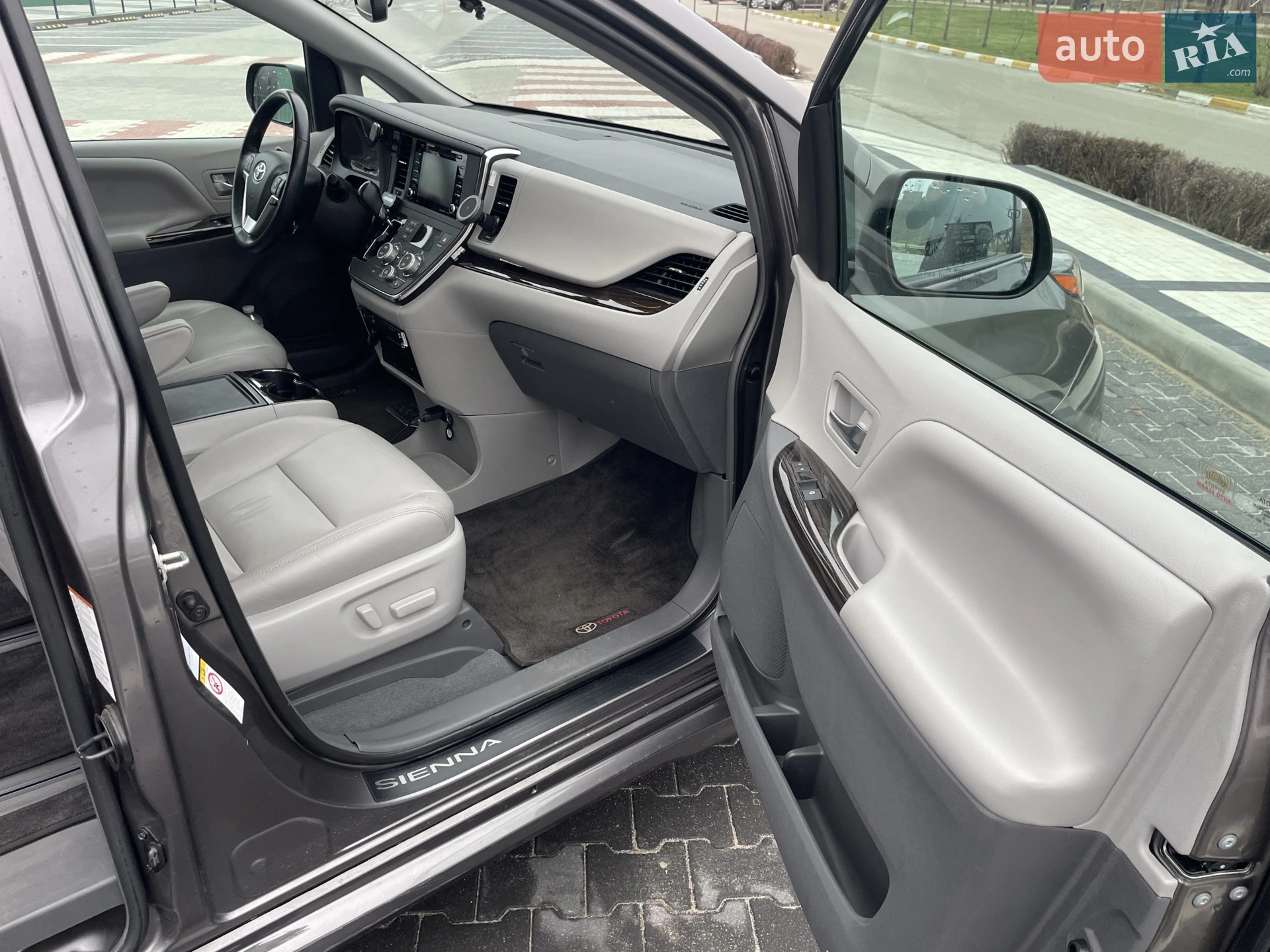 2019 Toyota Sienna - мініатюра 20