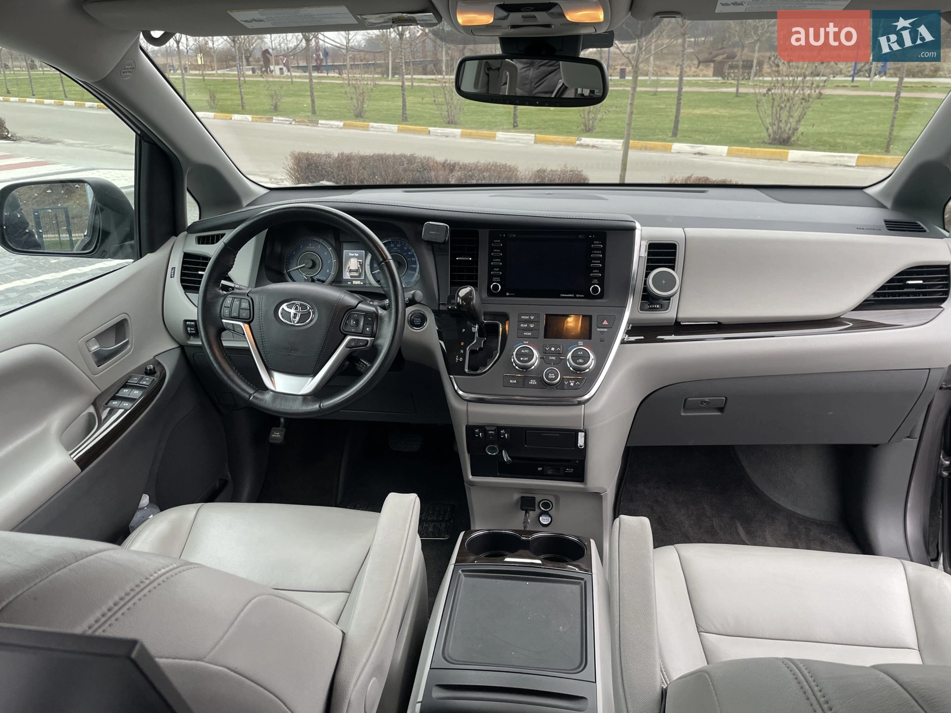 2019 Toyota Sienna - мініатюра 22