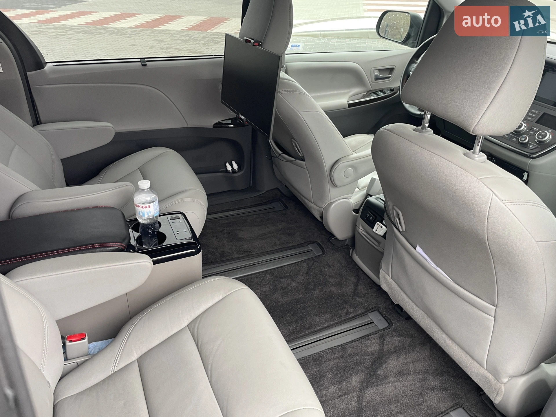 2019 Toyota Sienna - мініатюра 24