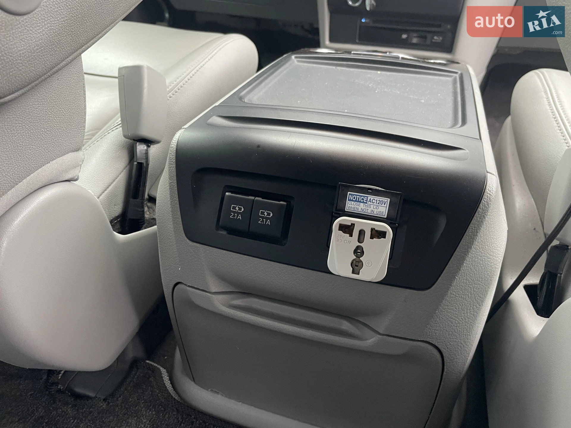 2019 Toyota Sienna - мініатюра 30