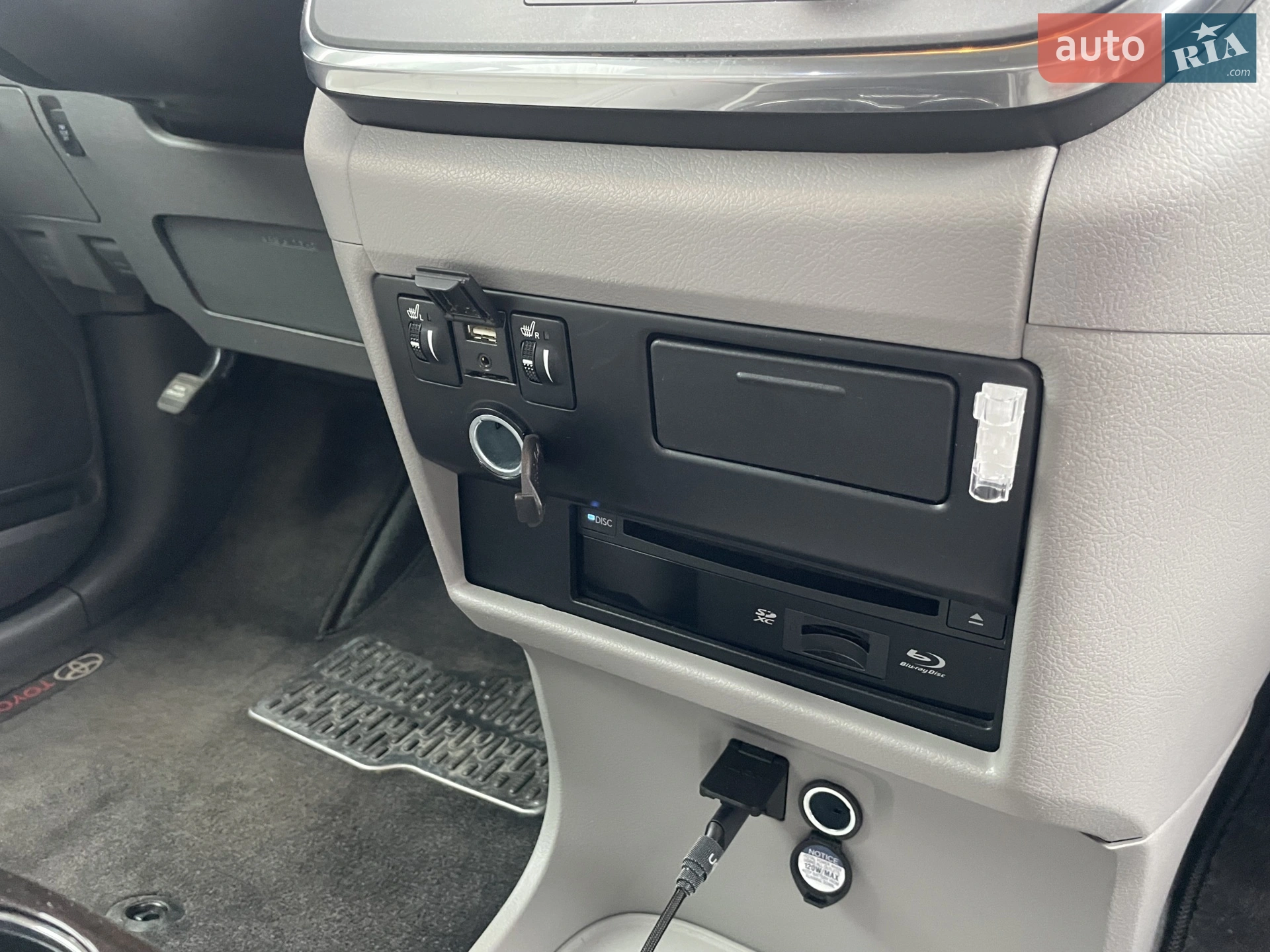 2019 Toyota Sienna - мініатюра 32