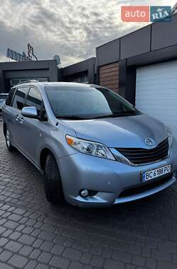 Мінівен Toyota Sienna 2011 в Львові