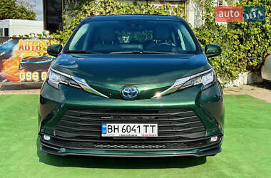 Мінівен Toyota Sienna 2021 в Одесі