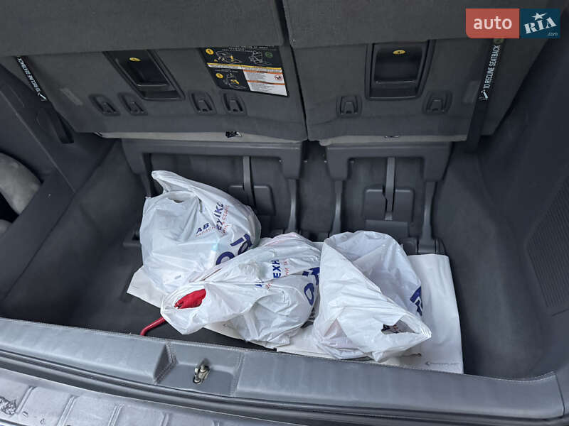 Мінівен Toyota Sienna 2019 в Києві