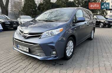 Toyota Sienna 2017