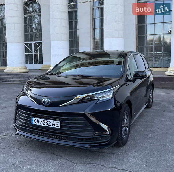 Toyota Sienna 2021