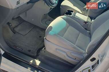 Минивэн Toyota Sienna 2016 в 