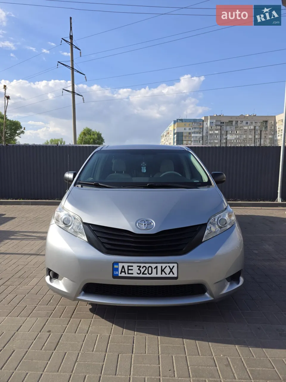 2010 Toyota Sienna - мініатюра 23