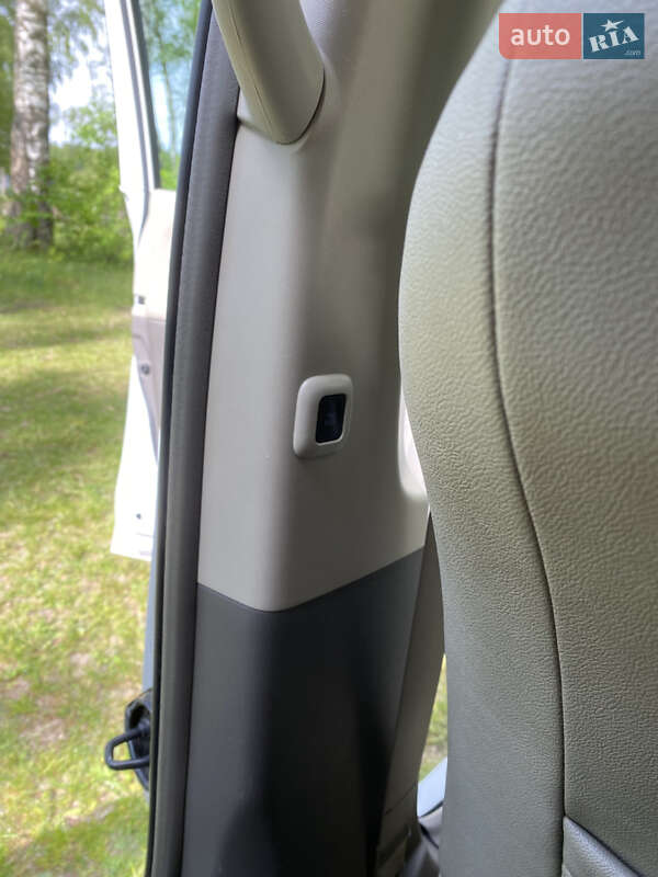 Мінівен Toyota Sienna 2018 в Радивиліві