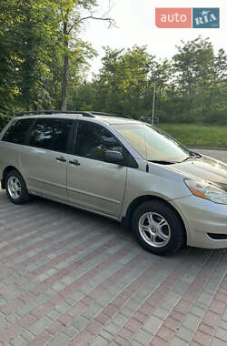 Мінівен Toyota Sienna 2008 в Гайсину
