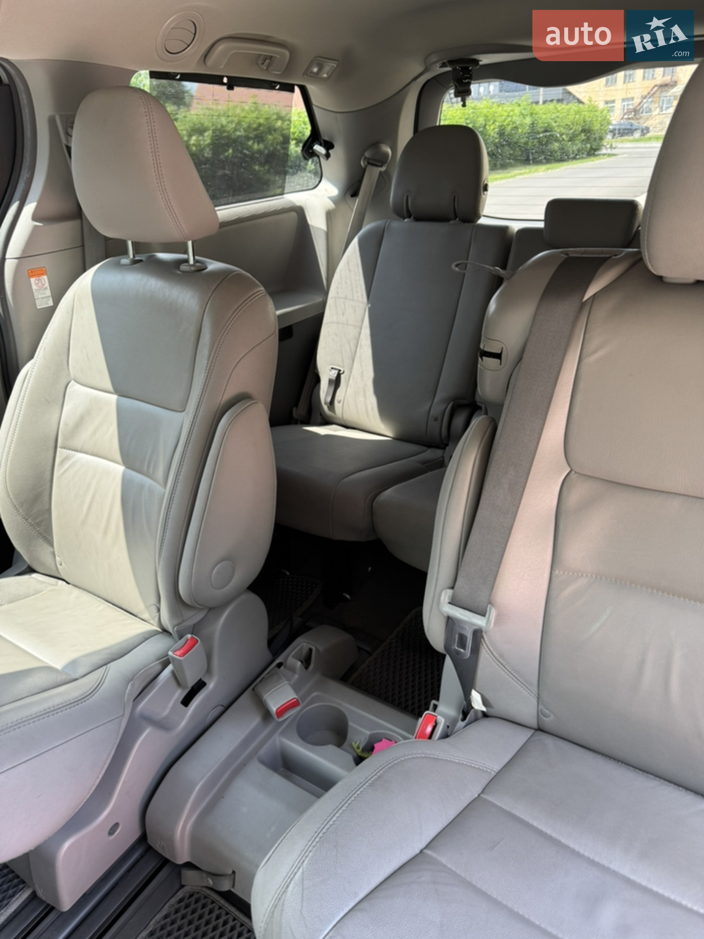 2014 Toyota Sienna - мініатюра 8