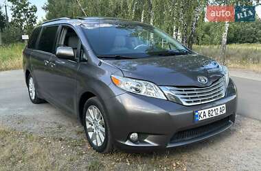 Минивэн Toyota Sienna 2012 в Киеве