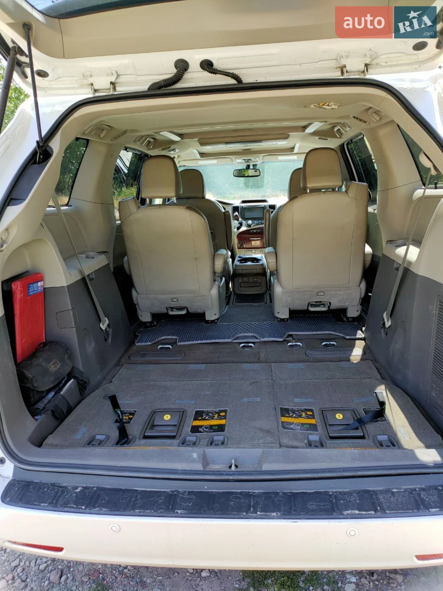 2013 Toyota Sienna - мініатюра 12