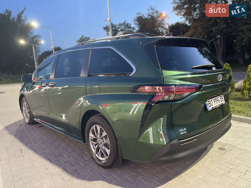 Минивэн Toyota Sienna 2021 в Тернополе