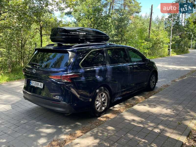 Минивэн Toyota Sienna 2021 в Львове