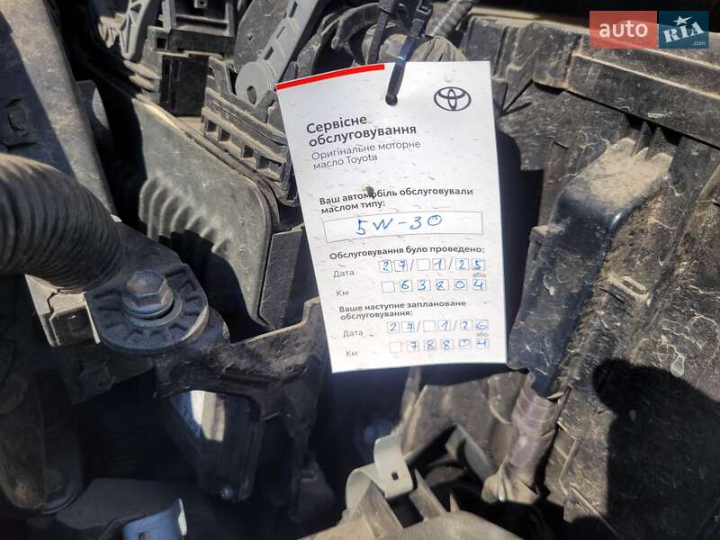 Мінівен Toyota Sienna 2022 в Києві