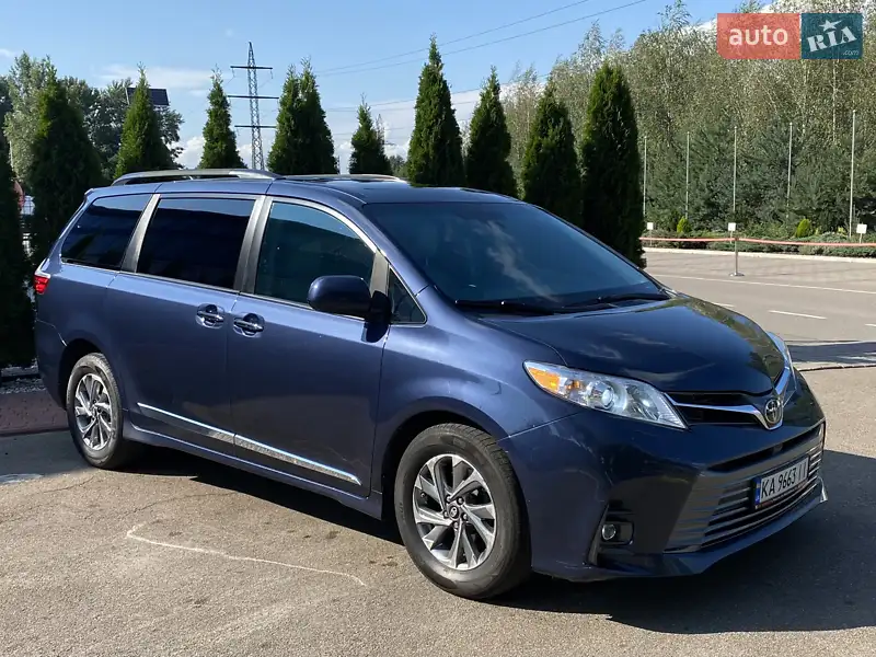 Toyota Sienna 2018