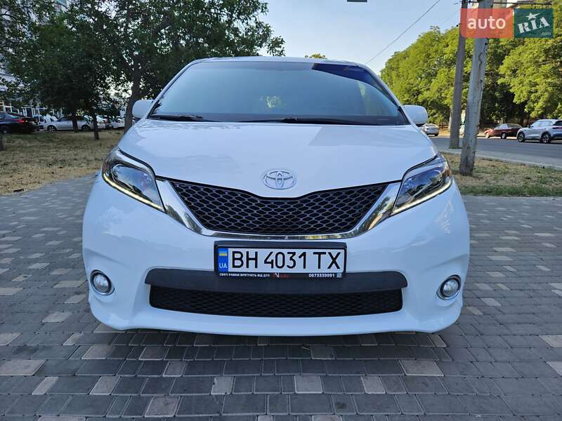 Минивэн Toyota Sienna 2016 в Одессе фото 14 Минивэн Toyota Sienna 2016 в Одессе