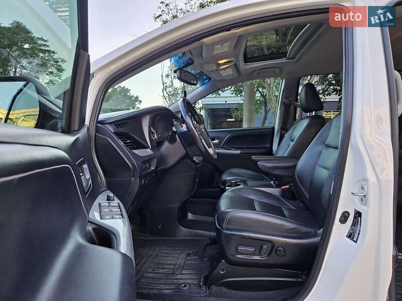 Минивэн Toyota Sienna 2016 в Одессе фото 27 Минивэн Toyota Sienna 2016 в Одессе