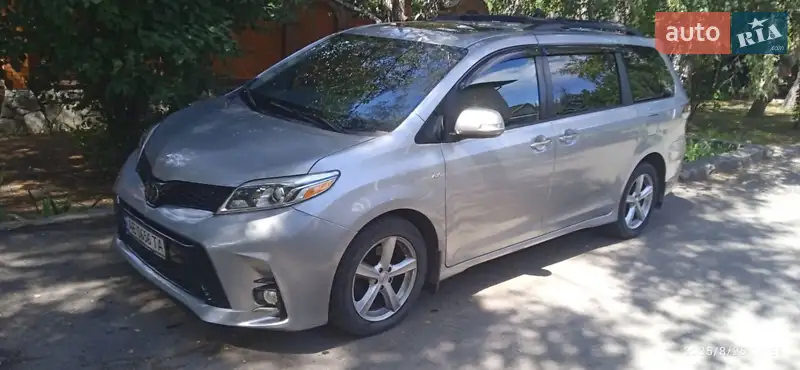 Toyota Sienna 2018