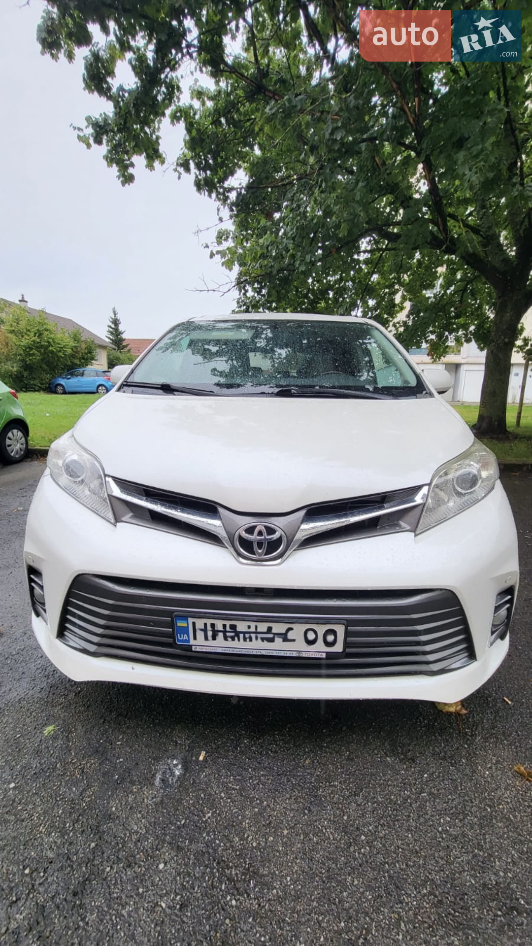 Toyota Sienna 2011 VIN 5TDDK3DC2BS010904 фото оголошення 2 з 5
