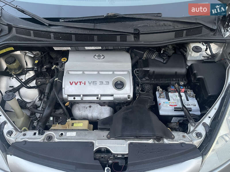 Мінівен Toyota Sienna 2006 в Львові