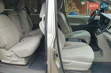 Минивэн Toyota Sienna 2016 в Львове