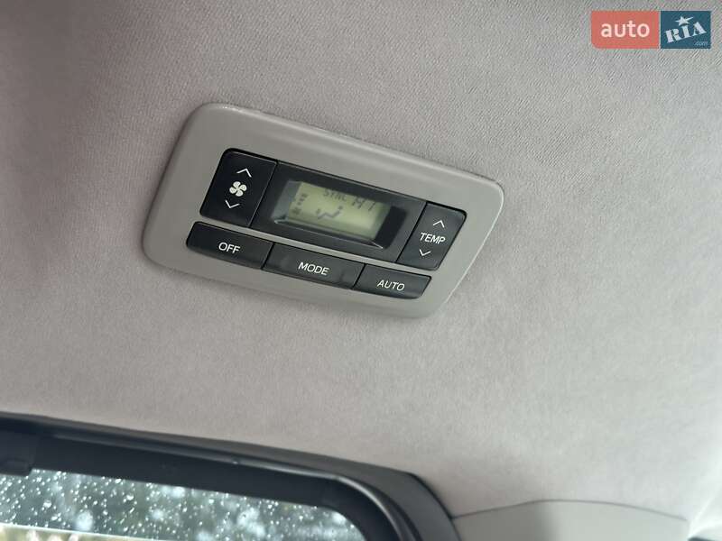 Минивэн Toyota Sienna 2012 в Киеве