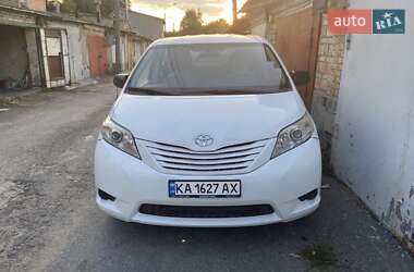 Toyota Sienna 2010