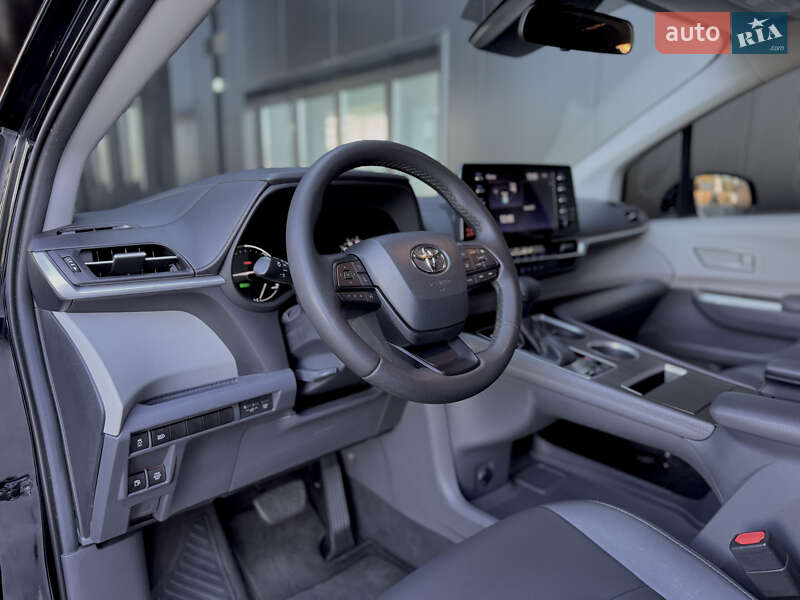 Минивэн Toyota Sienna 2022 в Одессе фото 10 Минивэн Toyota Sienna 2022 в Одессе