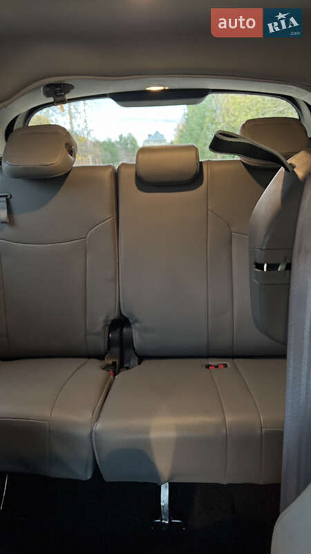 Минивэн Toyota Sienna 2024 в Ровно