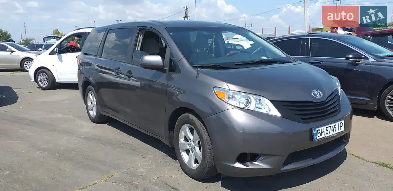 Toyota Sienna 2014