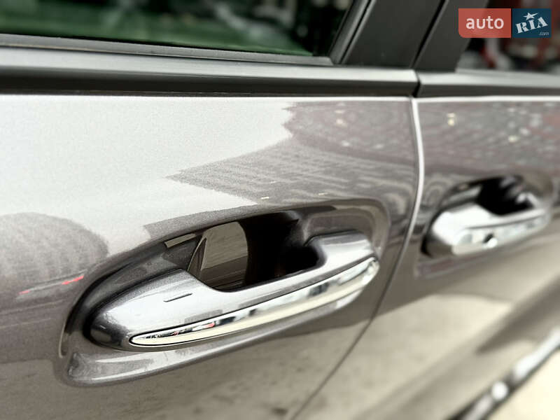 Минивэн Toyota Sienna 2021 в Киеве